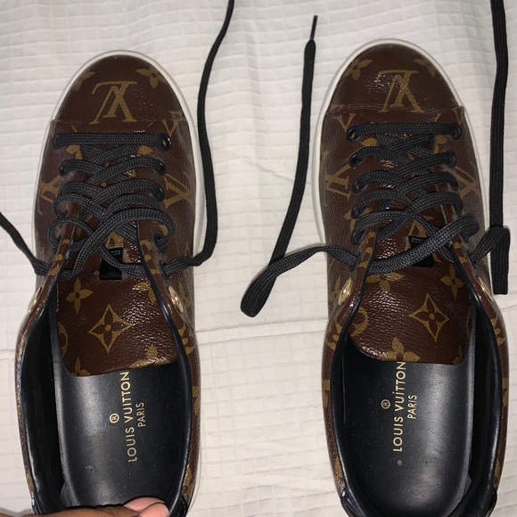 Louis Vuitton sneakers - Picture 1 of 4